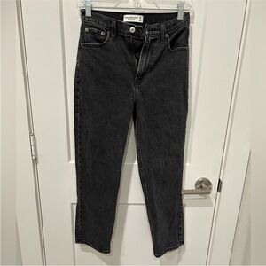 Abercrombie & Fitch Women’s Straight Leg Ankle Jeans Curve Love 25 Short